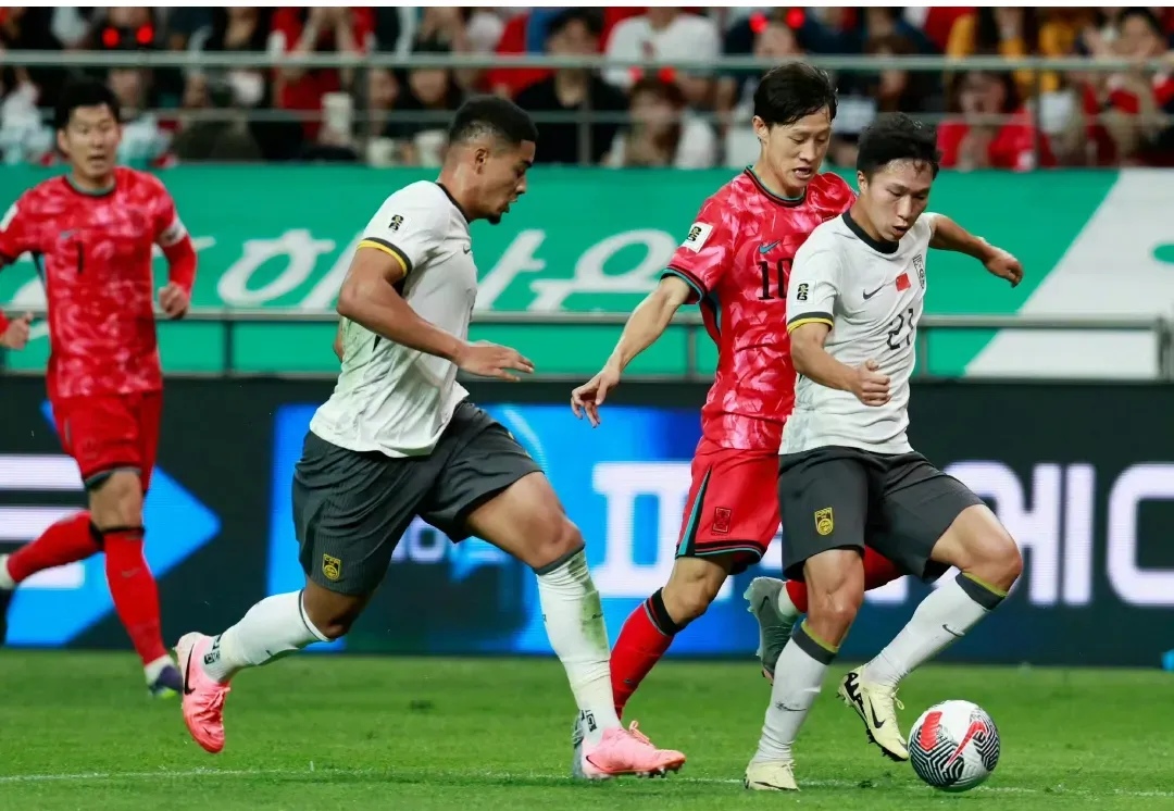 国际足球比赛中发生紧急变数