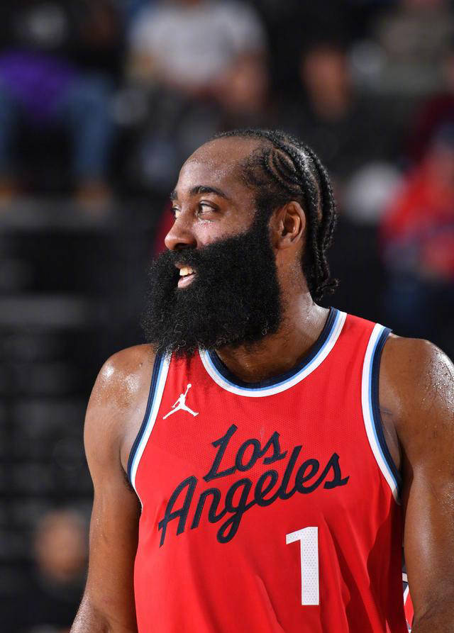 包含火箭队外线得分领袖哈登期待新赛季的词条