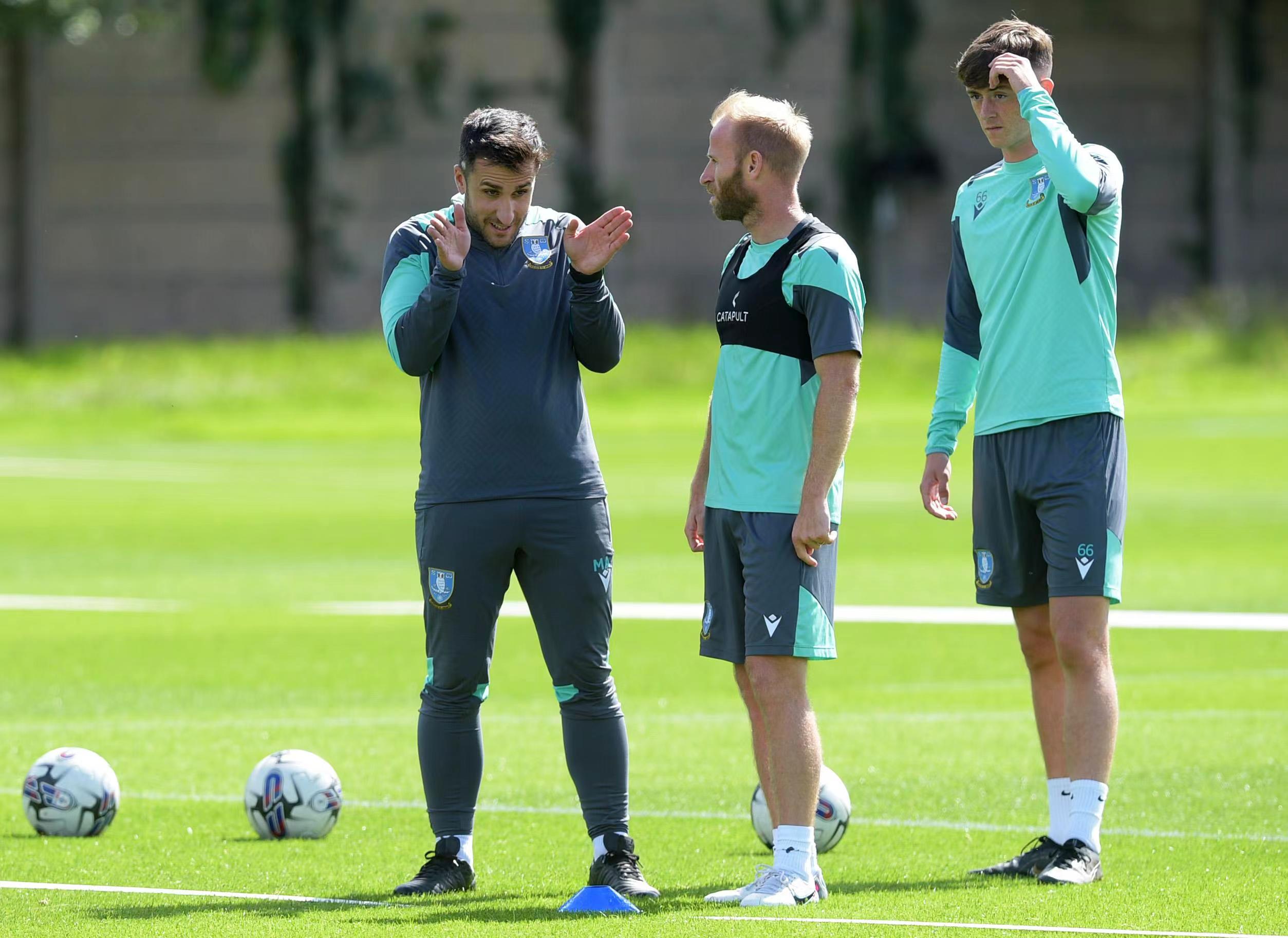 关于柏林赫塔艰难奋战，寻求突破的信息