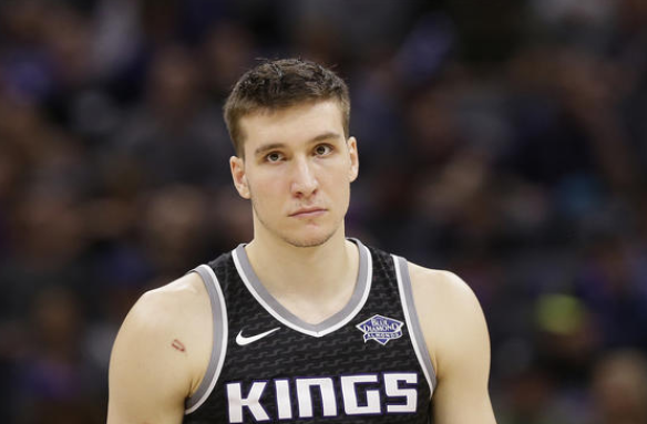 诺维奇绝杀获胜，保级希望重新点燃的简单介绍