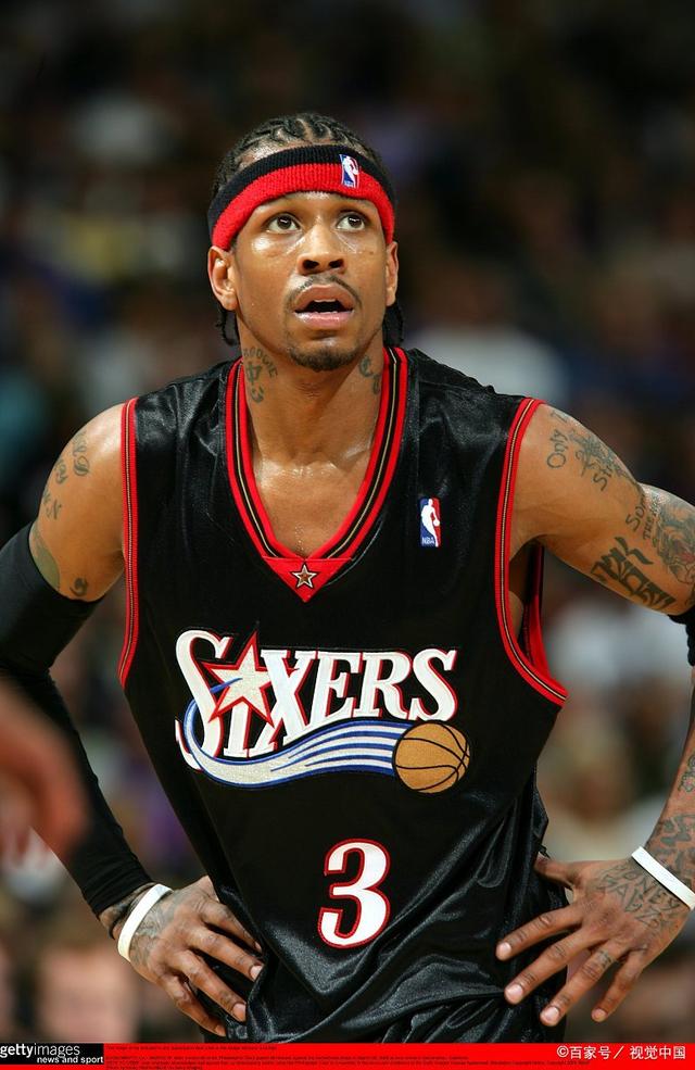 篮球明星表现抢眼，精湛技艺引发惊叹的简单介绍