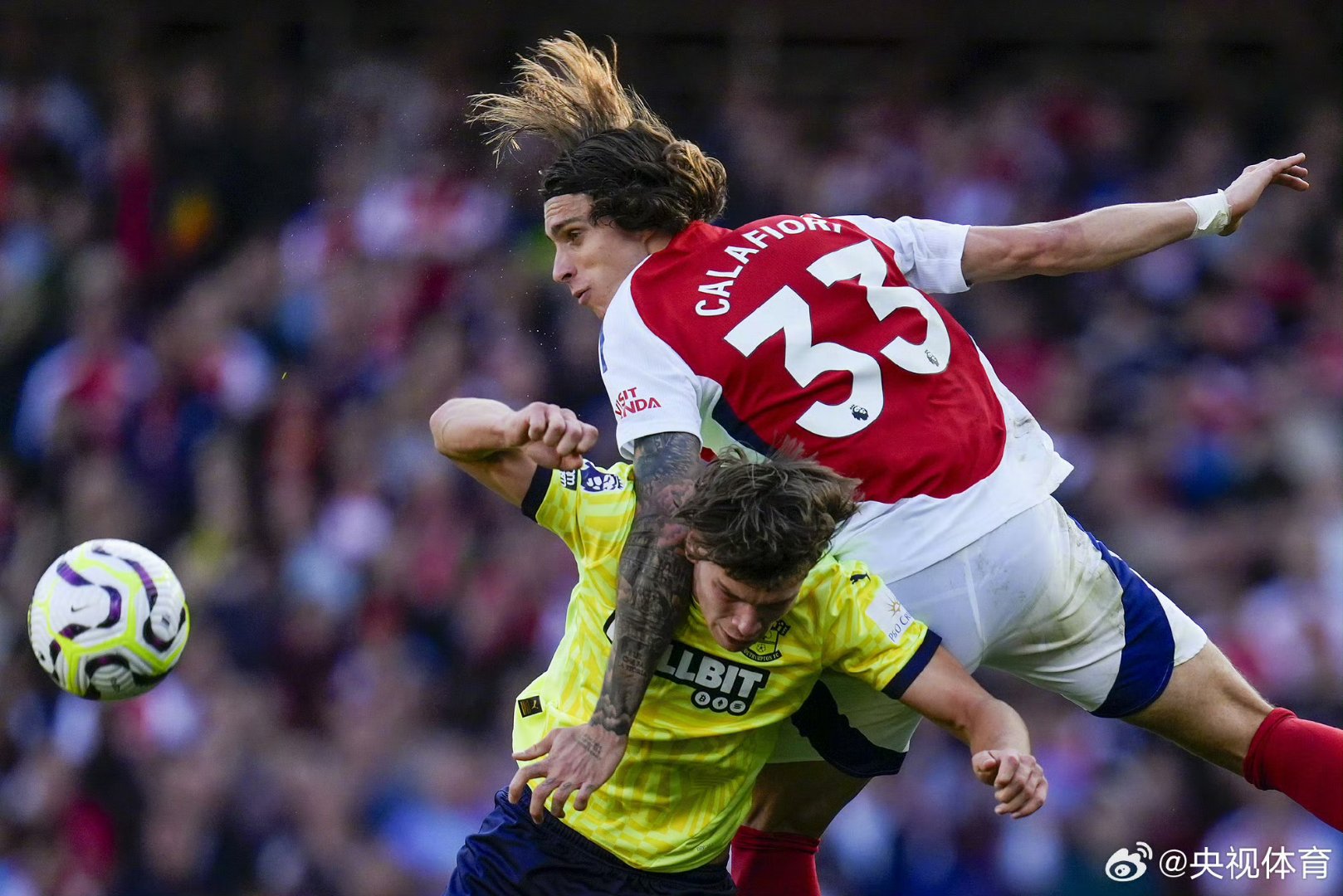 包含阿森纳逆转埃弗顿，终结不胜记录的词条