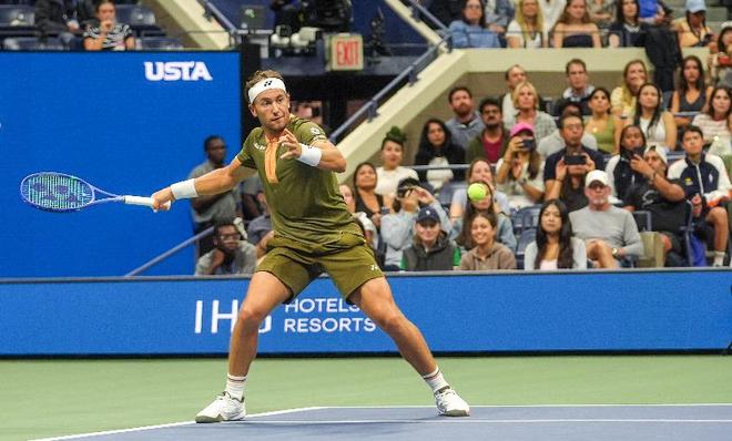 包含ATP总决赛绝杀拉沃尔杯，鲁德关键制胜的词条