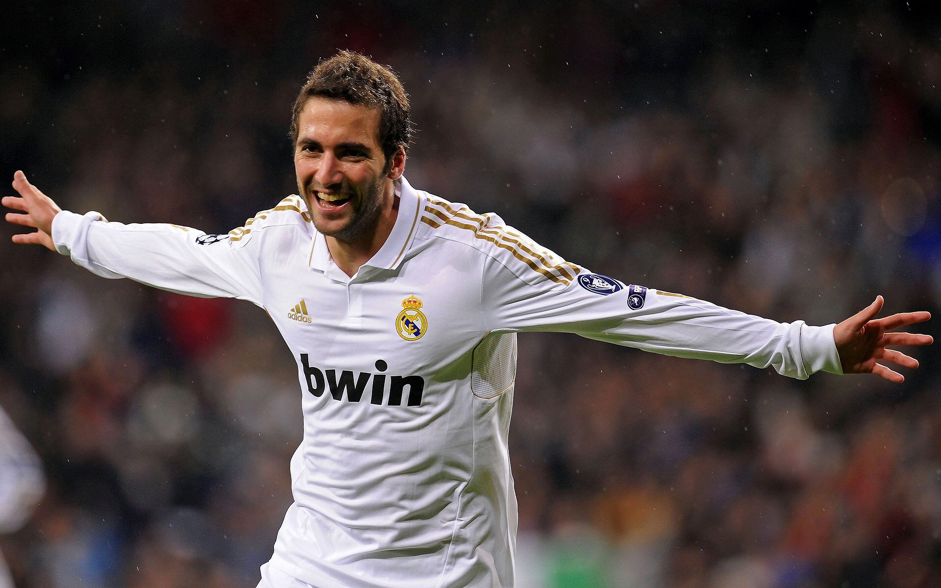 从巴西到英超，马丁内利如何用桑巴智慧接管比赛，诠释现代足球的战术压制艺术